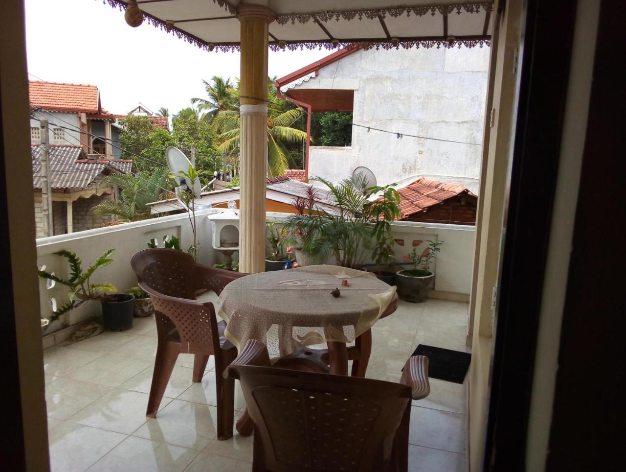 Randi Homestay In نيجومبو المظهر الخارجي الصورة